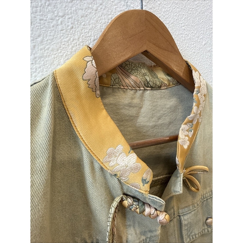Denim Jacket With Floral Embellished Collar And Button Detail Women's Size M - Picture 3 of 12